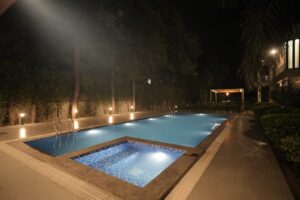 best farmhouse for pool parties