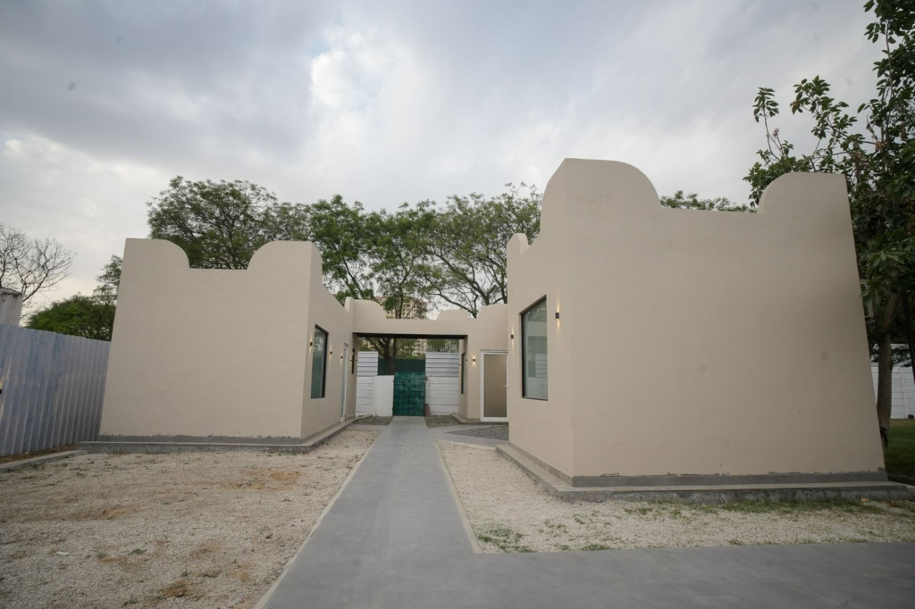 Book farmhouse now