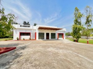 chattarpur farmhouse for party