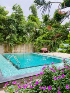 Book farmhouse now